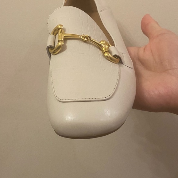 Cream Coloured Loafer Shoes - Picture 5 of 6